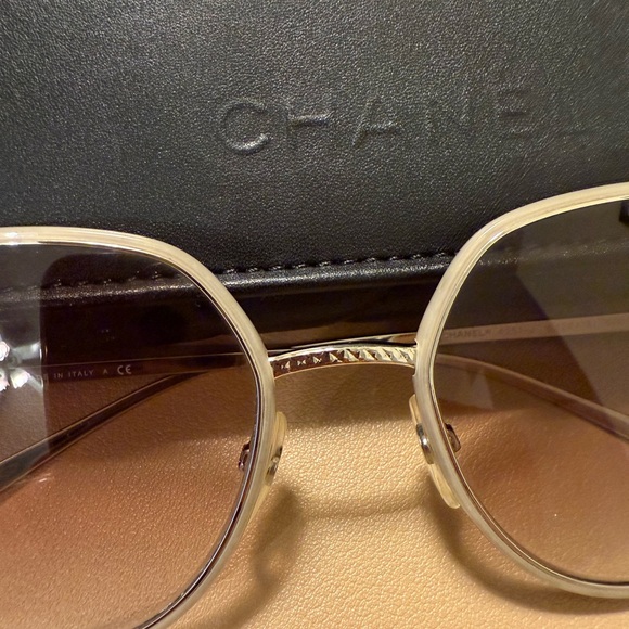 Chanel Sunglasses Pink Beige Loght Brown Loghtweight